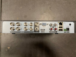 AHD видеорегистратор MATRIX M-8AHD1080N
