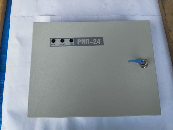 Источник питания резервированный РИП-24 исп. 02 (РИП-24-1/7М4)