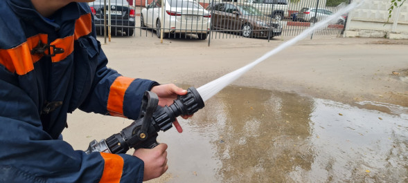 Ствол пожарный ручной перекрывной комбинированный универсальный с регулируемым расходом КУРС-2С (двухструйный)